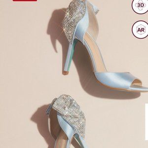 SATIN PEEP TOE STILETTO PUMPS WITH SEQUIN BOW